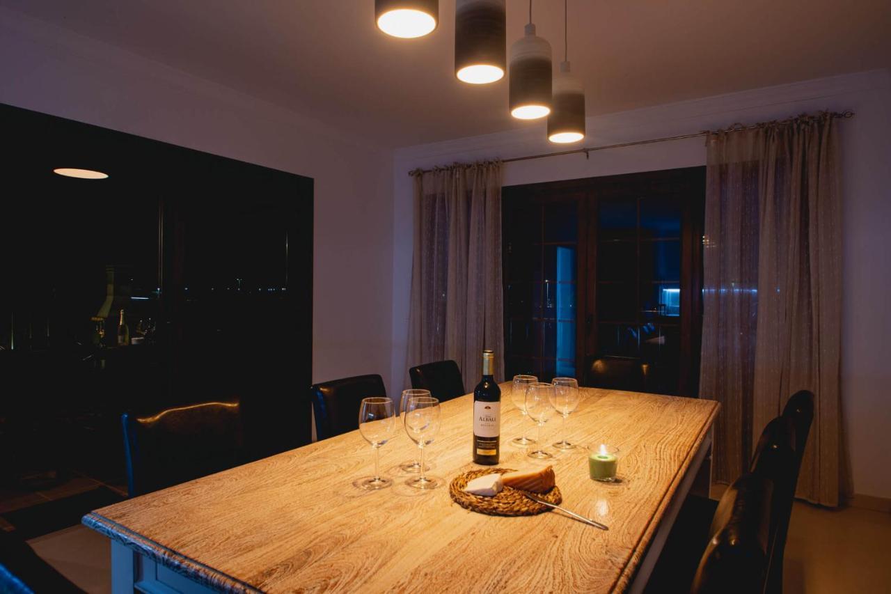 Villa Vista Reina - Luxury 6 Bedroom - Heated Pool- Views - Pool Table - Vista Lobos - Playa Blanca Exterior photo