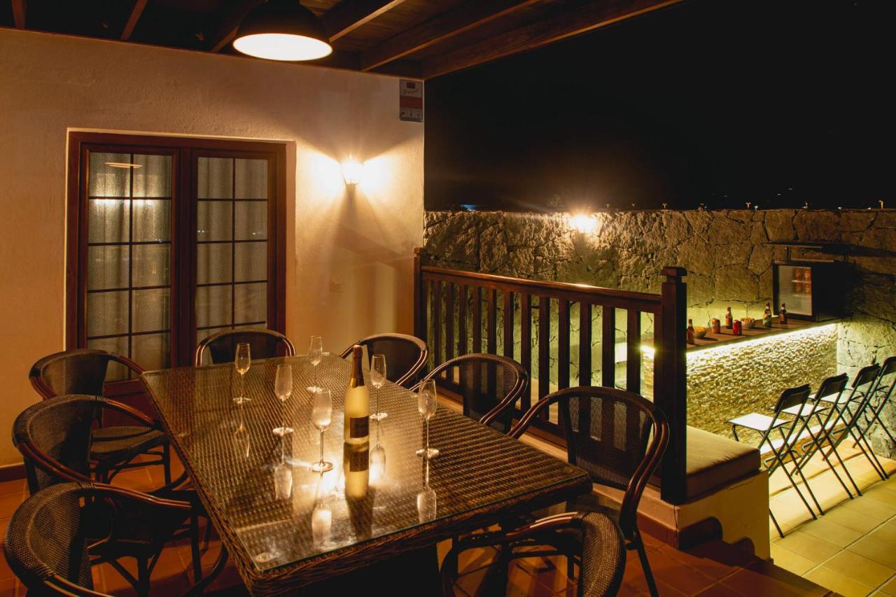 Villa Vista Reina - Luxury 6 Bedroom - Heated Pool- Views - Pool Table - Vista Lobos - Playa Blanca Exterior photo